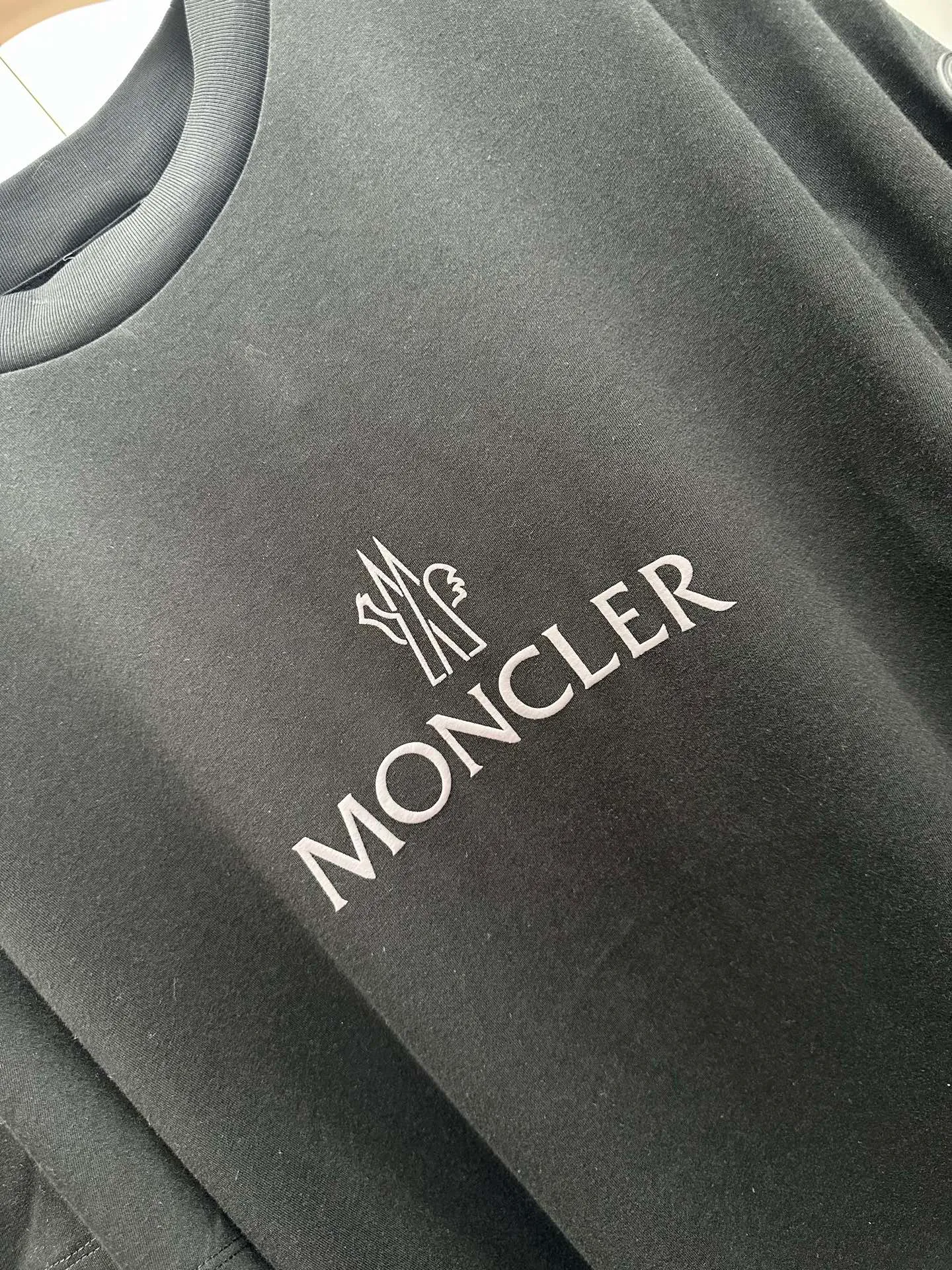 🔥 130💰MONCLER 26SS T Authentic 6778 ，100% 180 ，1*1 260 ， ， ， 1：1 ， 1：1 ， size：S M L XL